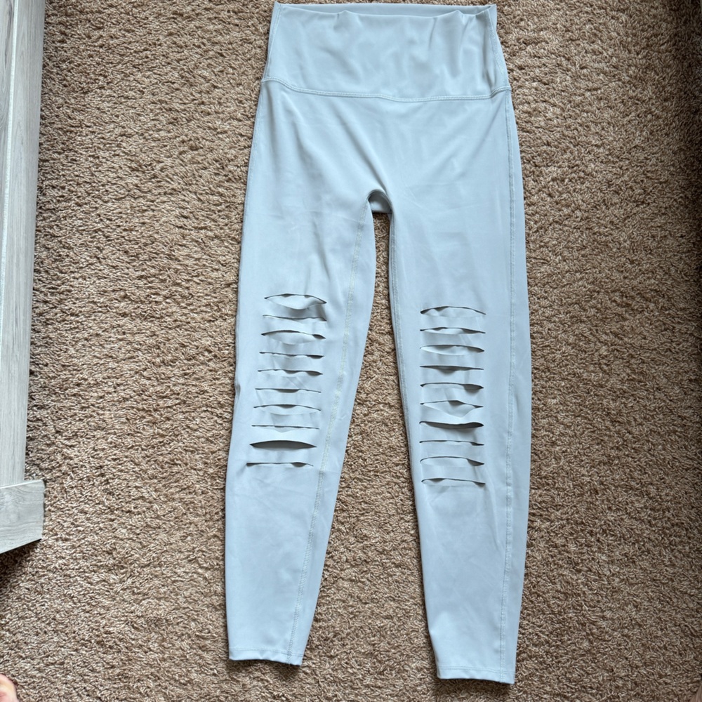 NWOT Zenana Laser Cut Leggings